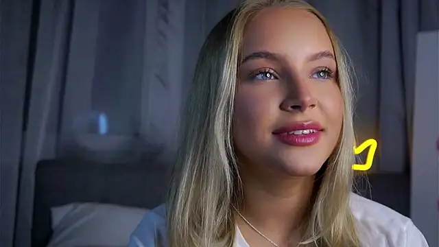 Snapshot of AftonConnett chatting on 12-16-25, 01:10 AftonConnett online show from 12-16-25, 01:10