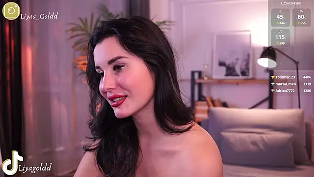 Snapshot of Liya_Gold_ chatting on 12-12-24, 11:36 Liya Gold online show from 12-12-24, 11:36