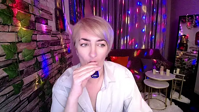 Hot Girl87 online show from 12-04-24, 04:16