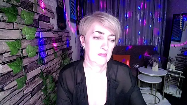 Hot Girl87 online show from 12-09-24, 09:58