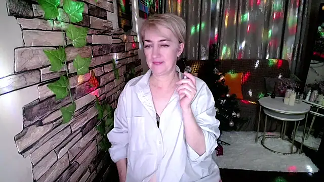 Hot Girl87 online show from 12-15-24, 10:26