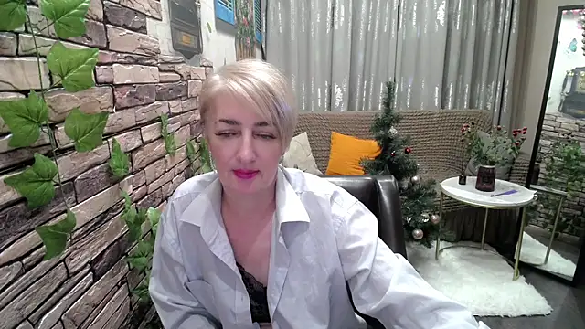 Hot Girl87 online show from 12-20-24, 07:07