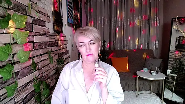 Hot Girl87 online show from 12-30-24, 05:02