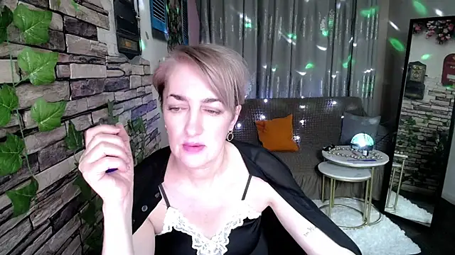 Hot Girl87 online show from 01-19-25, 06:21