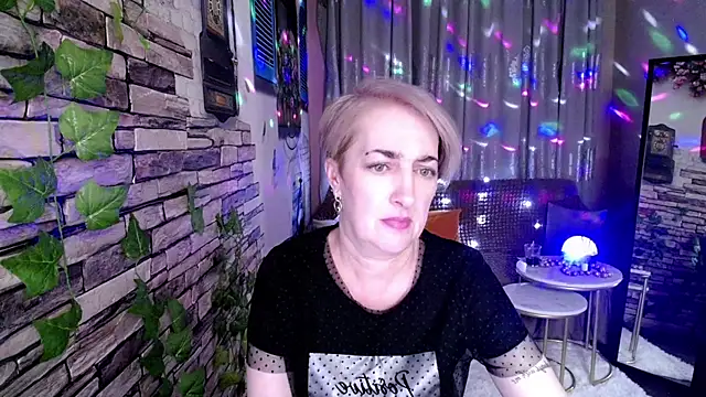 Hot Girl87 online show from 01-20-25, 07:46