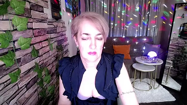 Hot Girl87 online show from 01-21-25, 07:17