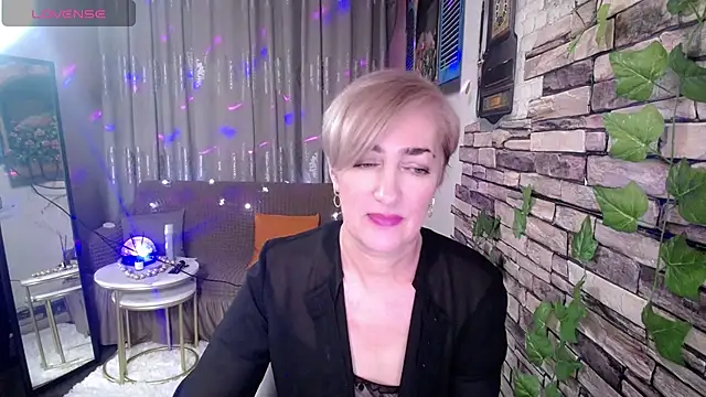 Hot Girl87 online show from 02-05-25, 05:31