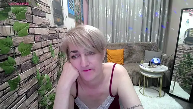 Hot Girl87 online show from 02-08-25, 09:04