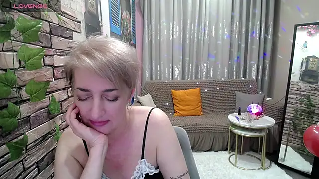 Hot Girl87 online show from 02-10-25, 12:41