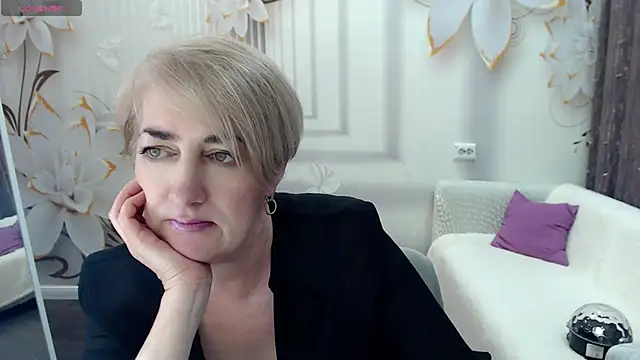 Hot Girl87 online show from 02-28-25, 09:01