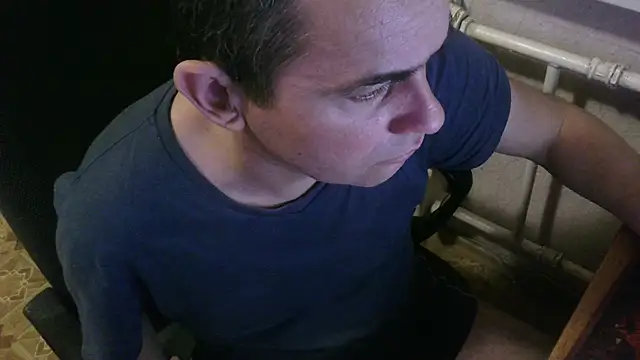 Snapshot of AlDON59 chatting on 03-08-25, 05:54 AlDON59 online show from 03-08-25, 05:54