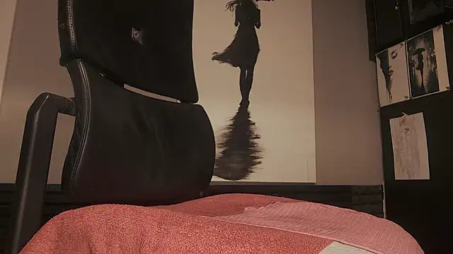 dani4334 online show from 10-10-25, 09:08