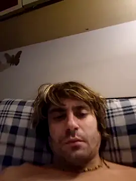 Makikoo online show from 12-20-25, 06:04