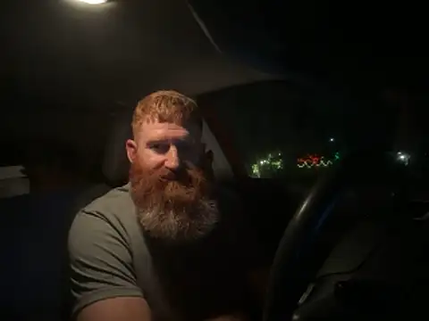 Snapshot of Redfurr69 chatting on 12-13-24, 02:27 Redfurr69 online show from 12-13-24, 02:27