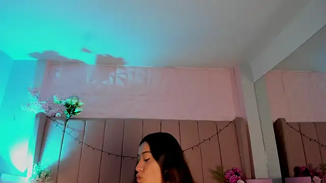 Snapshot of MollyBigBoobs12 chatting on 12-05-25, 08:49 MollyBigBoobs12 online show from 12-05-25, 08:49