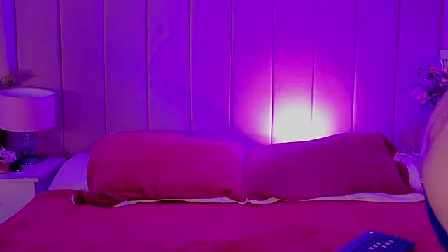 MollyBigBoobs12 online show from 04-09-26, 10:04