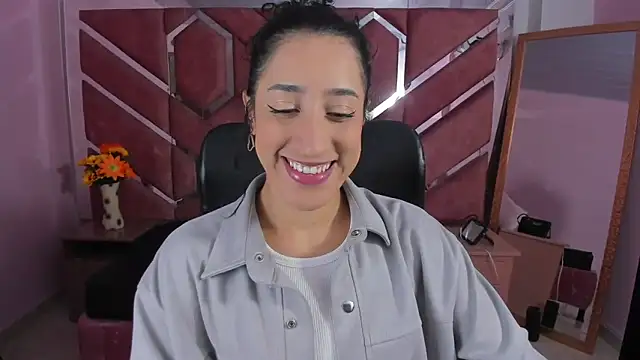 Eimy Sexy  online show from 05-26-26, 01:40