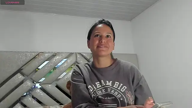 sharoncute1 online show from 06-11-26, 10:30