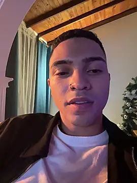 Thiago Santo  online show from 01-01-25, 08:13