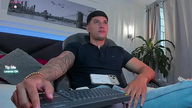 Damian23   online show from 03-09-26, 12:09