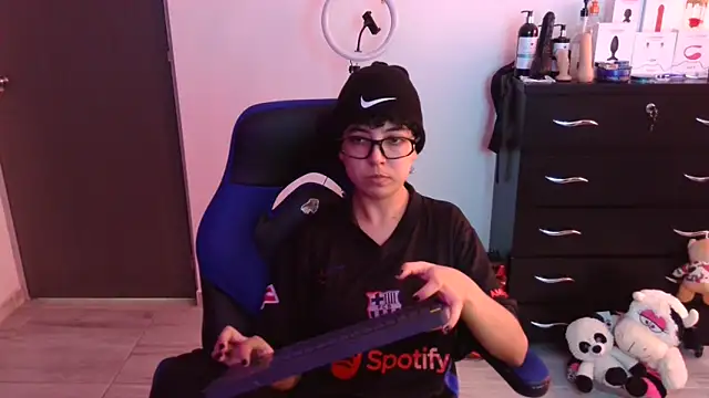 thomascooper7 online show from 11-13-25, 06:40