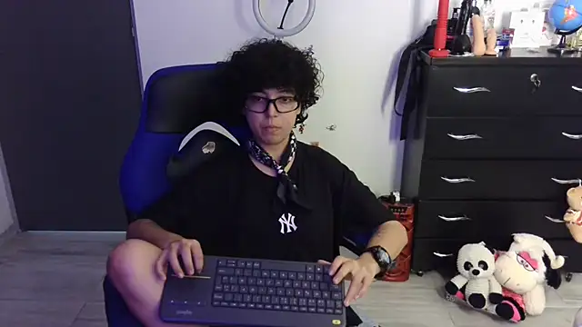 thomascooper7 online show from 04-23-26, 09:06