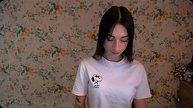 Asia N  online show from 02-21-25, 07:34