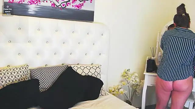 Ysabell01 online show from 04-09-26, 06:19