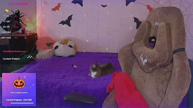 Fluffy muffin  online show from 10-30-25, 08:05