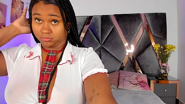 Milan ebony online show from 07-04-26, 12:22