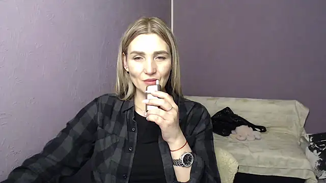  sexy lady online show from 10-23-25, 01:43