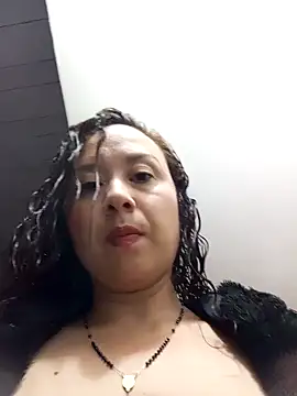 Snapshot of RenataSexy_ chatting on 01-28-25, 03:57 RenataSexy  online show from 01-28-25, 03:57