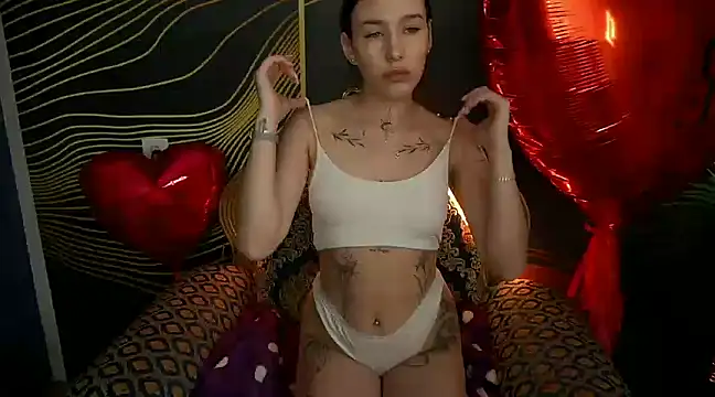 NikkiGoldSide online show from 03-01-25, 05:05