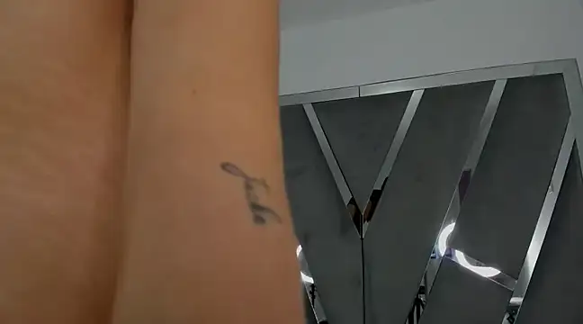 Sofia-candyht online show from 02-03-25, 09:18