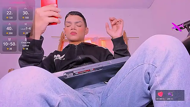 Snapshot of Ian_Cooper_ chatting on 12-06-24, 03:30 Ian Cooper  online show from 12-06-24, 03:30