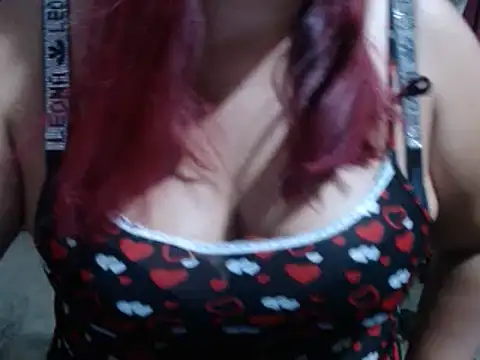 Snapshot of Dirtylovv chatting on 01-10-25, 10:46 Dirtylovv online show from 01-10-25, 10:46