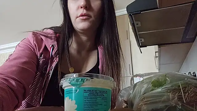 AlejandraDelaney online show from 02-23-25, 12:16