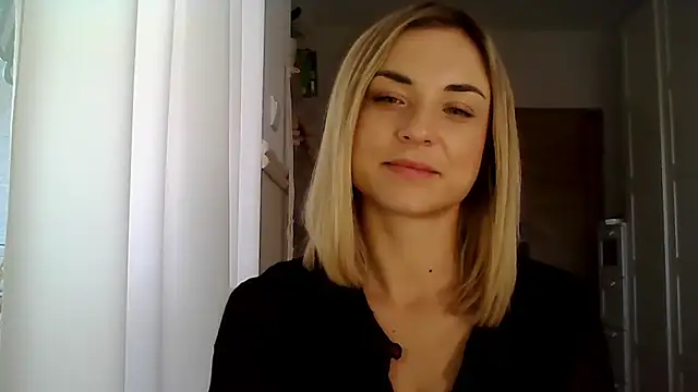 Snapshot of ashley_xlove chatting on 12-18-24, 10:40 ashley xlove online show from 12-18-24, 10:40