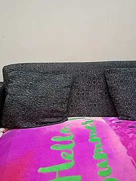 juicygoddess2 online show from 12-17-25, 07:25