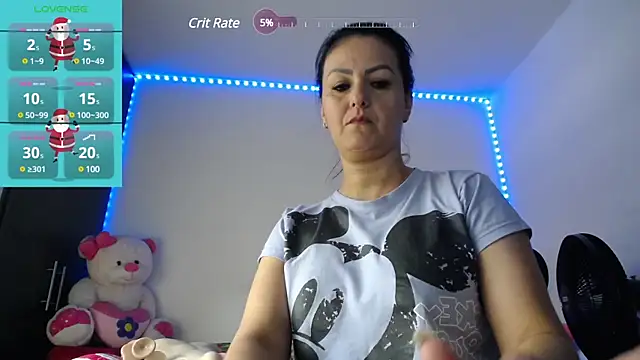 Sofiiaa Cooper online show from 12-23-24, 09:51