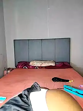 ThickPearlx23 online show from 01-09-26, 06:16