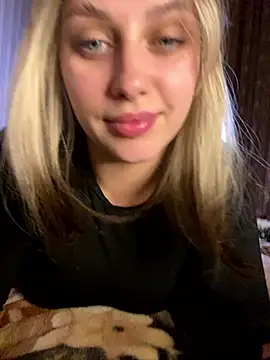 Snapshot of 69Laura696 chatting on 12-26-24, 08:42 69Laura696 online show from 12-26-24, 08:42