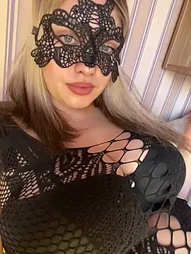 Snapshot of 69Laura696 chatting on 02-09-25, 02:07 69Laura696 online show from 02-09-25, 02:07