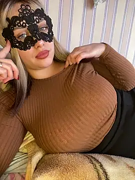 Snapshot of 69Laura696 chatting on 02-12-25, 01:06 69Laura696 online show from 02-12-25, 01:06