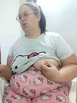 Snapshot of Chloee_ep chatting on 01-18-25, 04:37 Chloee ep online show from 01-18-25, 04:37