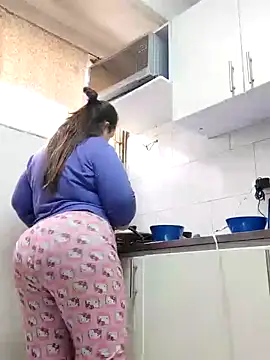 Snapshot of Chloee_ep chatting on 02-08-25, 06:55 Chloee ep online show from 02-08-25, 06:55