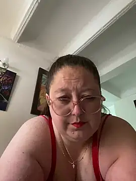 Snapshot of Chloee_ep chatting on 02-13-25, 09:06 Chloee ep online show from 02-13-25, 09:06