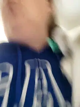 Snapshot of Chloee_ep chatting on 02-26-25, 05:39 Chloee ep online show from 02-26-25, 05:39