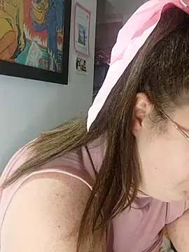 Snapshot of Chloee_ep chatting on 03-07-25, 07:27 Chloee ep online show from 03-07-25, 07:27