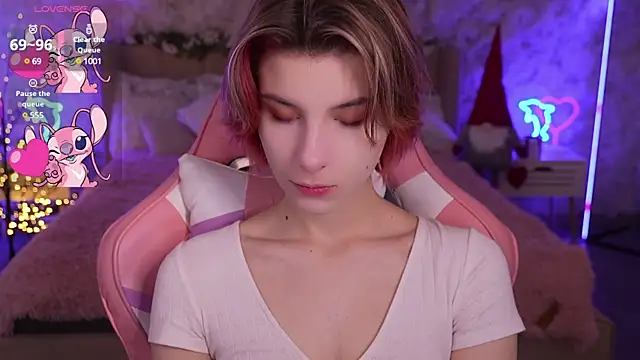 HaylaAmber online show from 01-04-25, 06:41